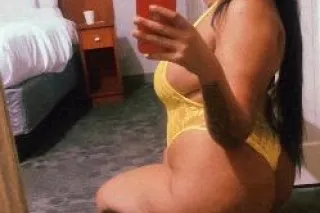 NEW IN TOWN 🩷HOT AND WET 💦100%... - Image 2